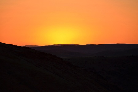 Glowing sunsetの写真素材