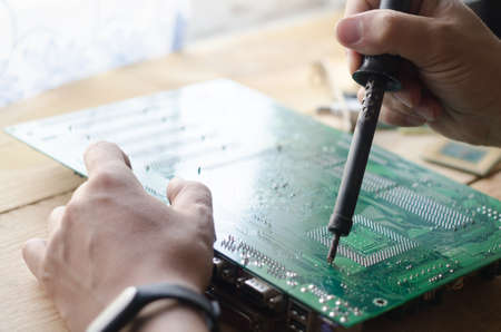 Man solder chip