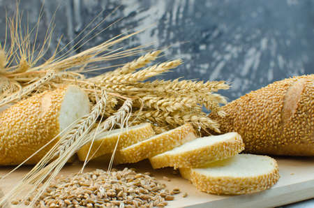 Sliced ??bread and wheatの写真素材