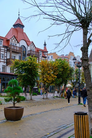Russia Kaliningrad region Zelenogradsk, 15.10.2022.Pedestrian street in Zelenogradskのeditorial素材