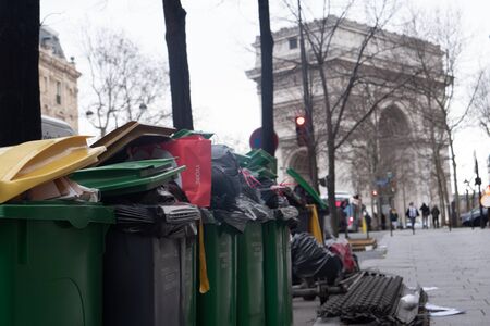 Paris, 4 February 2020. Accumulation of garbage in Paris after the blockade of waste incineration sitesのeditorial素材