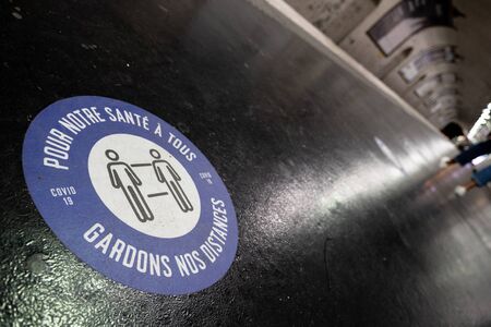 Sticker in Paris Metro during Covid-19 pandemicの写真素材