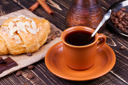 Coffee cup and croissantの写真素材