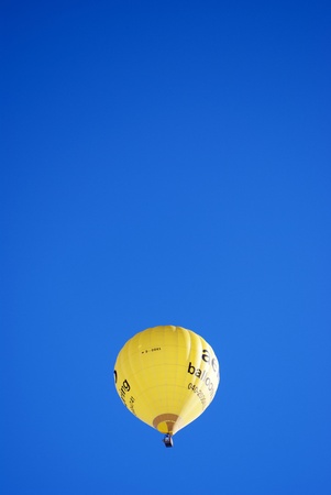 DOBBIACO, ITALY - JANUARY 15: Hot Air Balloon Festival in the Italian Dolomites January 15, 2011 In Dobbiaco, Trentino-South Tyrol - Italyのeditorial素材