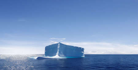 Icebergの写真素材