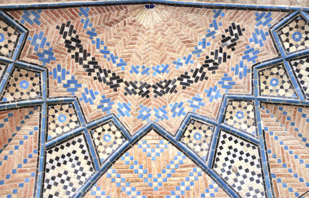 Detail of traditional persian mosaic in arch of Jameh Mosque (Masjid-e-Jameh Atiq Qazvin, Friday Mosque) of Qazvin, Iranのeditorial素材