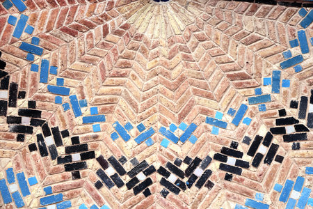 Detail of traditional persian mosaic in arch of Jameh Mosque (Masjid-e-Jameh Atiq Qazvin, Friday Mosque) of Qazvin, Iranの写真素材