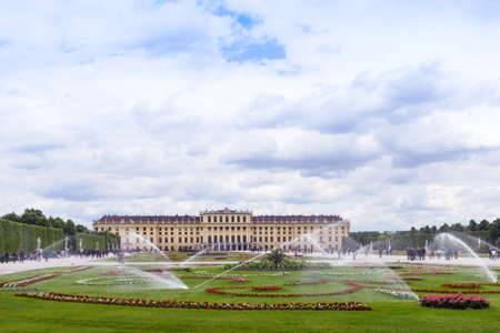VIENNA, AUSTRIA - MAY 15, 2016: Photo view of schonbrunn palace and gardenのeditorial素材