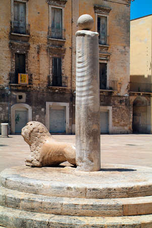 Italy, monument with lion in Bariの写真素材