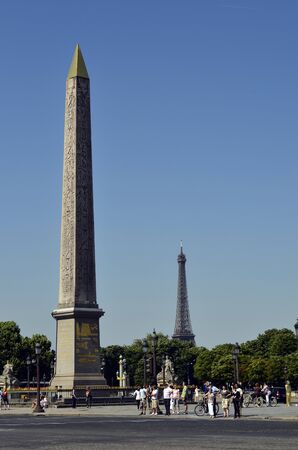 Paris, France - June 3rd 2011: Unidentified people on Place de La Concorde with Obelisk and Eiffel Tower in backgroundのeditorial素材