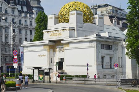Vienna, Austria - April 24th 2011: unidentified people in front of Secession a museum for contemporary artのeditorial素材