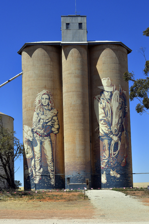 Rupanyup, VIC, Australia - November 08, 2017: Painted silos from artist Guido Van Helten on Hume highwayのeditorial素材