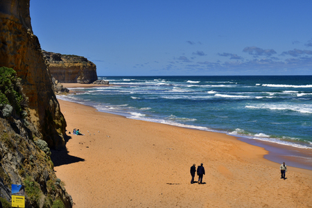 Princetown, VIC, Australia - November 06, 2017: Unidentified people on beach along Great Ocean Road on Tasman seaのeditorial素材