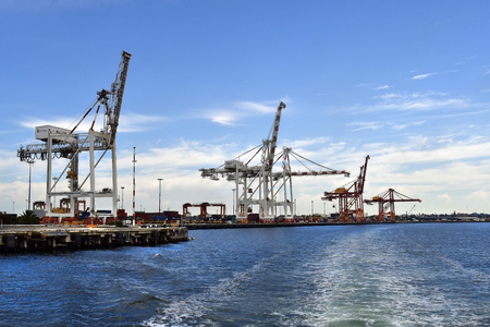 Perth, WA, Australia - November 27, 2017: Container terminal and heavy cranes on Inner Harbor in Freemantleのeditorial素材