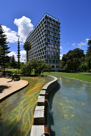 Perth, WA, Australia - November 28, 2017: Council House with kangaroo sculpture and pond in the capital of Western Australiaのeditorial素材