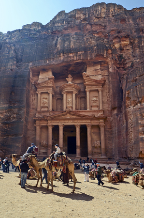 Petra, Jordan - March 06, 2019: Unidentified people on Treasury aka Al-Khazneh, landmark in the ancient Petraのeditorial素材