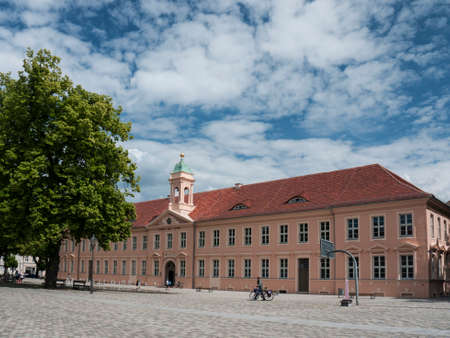 Neuruppin, Ostprignitz-Ruppin, state Brandenburg, Germany - school place with the old school. The building was built in 1790 in the style of a Baroque palace. Today it is the central building of the historic old town. Famous students were Theodor Fontane,のeditorial素材