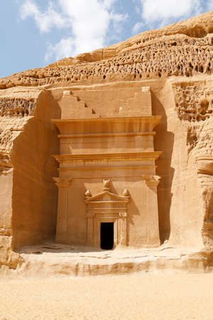 Jabal Al Banat, one of the largest clusters of tombs in Hegra with 29 tombs that have skillfully carved facades on all sides of the sandstone rock, Al Ula, Saudi Arabiaの写真素材