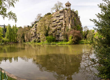 Park of the Buttes Chaumont. View of the Temple of the Sibyl in the Belvedere Islandのeditorial素材