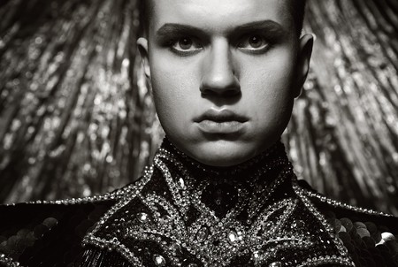 Expressive Portrait of attractive man with concentrated and gloomy face
の写真素材