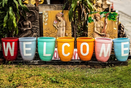  Welcome  on colorful garden pot 
