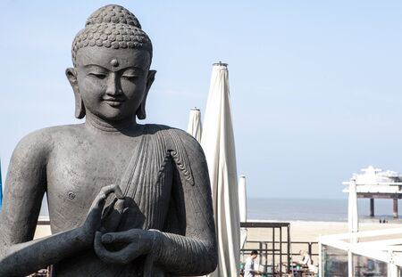 HAGUE, NETHERLANDS - MARCH 8, 2016: Famous city statue of modern Hague (Den Haag) at sunny day on March 8, 2016 in Hague - Netherlands.のeditorial素材