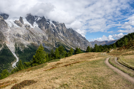 Beautiful view of the Mont Blac mountain range near Courmayeur, Italyの写真素材