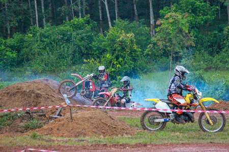 Alor Setar kedah Malaysia, 8 November 2015 -Unidentified motocross riders perform on the competes at Malaysia motocross championship 2015 first round onのeditorial素材