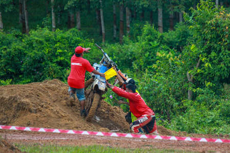 Alor Setar kedah Malaysia, 8 November 2015 -Unidentified motocross riders perform on the competes at Malaysia motocross championship 2015 first round onのeditorial素材