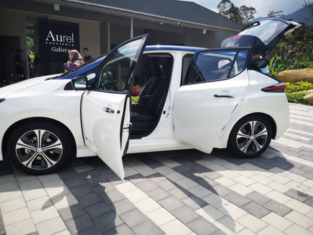 Bukit Tinggi Pahang,Malaysia - 24 Julai, 2019: Nissan Leaf Electric Car at motorshow in Aurel Sanctuary Bentong Pahangのeditorial素材