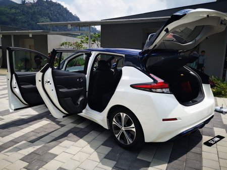 Bukit Tinggi Pahang,Malaysia - 24 Julai, 2019: Nissan Leaf Electric Car at motorshow in Aurel Sanctuary Bentong Pahangのeditorial素材