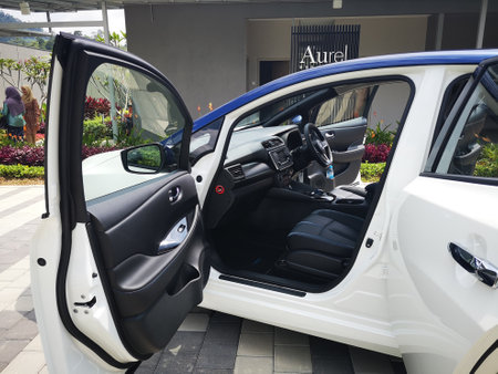 Bukit Tinggi Pahang,Malaysia - 24 Julai, 2019: Nissan Leaf Electric Car at motorshow in Aurel Sanctuary Bentong Pahangのeditorial素材