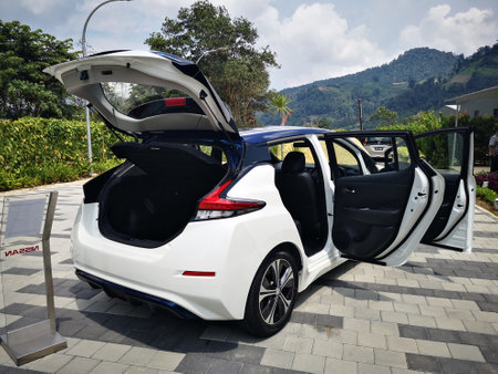 Bukit Tinggi Pahang,Malaysia - 24 Julai, 2019: Nissan Leaf Electric Car at motorshow in Aurel Sanctuary Bentong Pahangのeditorial素材