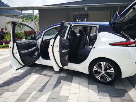 Bukit Tinggi Pahang,Malaysia - 24 Julai, 2019: Nissan Leaf Electric Car at motorshow in Aurel Sanctuary Bentong Pahangのeditorial素材