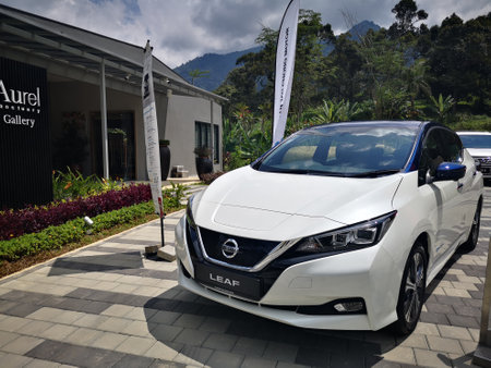 Bukit Tinggi Pahang,Malaysia - 24 Julai, 2019: Nissan Leaf Electric Car at motorshow in Aurel Sanctuary Bentong Pahangのeditorial素材