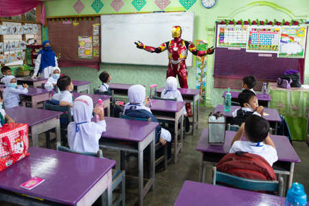 Alor Setar Kedah,Malaysia-March 1,2021:The first day of the school session for preschool students in Alor Setar during the Covid-19 pandemic season is hitting the world.のeditorial素材