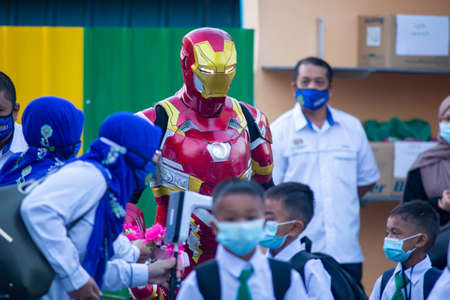 Alor Setar Kedah,Malaysia-March 1,2021:The first day of the school session for preschool students in Alor Setar during the Covid-19 pandemic season is hitting the world.のeditorial素材