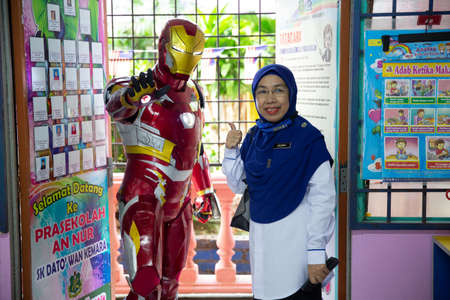 Alor Setar Kedah,Malaysia-March 1,2021:The first day of the school session for preschool students in Alor Setar during the Covid-19 pandemic season is hitting the world.のeditorial素材