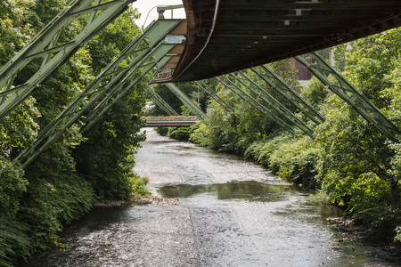 WUPPERTAL; NRW; GERMANY - JULY 31; 2017: Suspension railway in the station Wuppertal Vohwinkel.Die Hochbahn is used for public transport.のeditorial素材