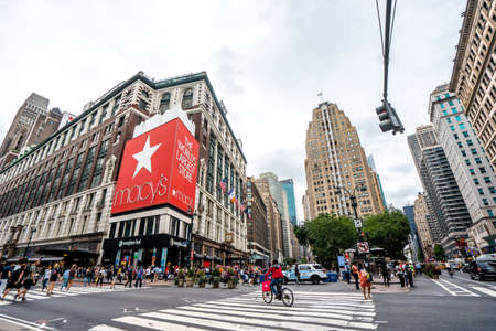 Macy.  The department store in Manhattan , New york city , United States of America - August 31 , 2018のeditorial素材