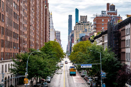 The Highline park in the morning , Manhattan , New york city , United States of America - September 1 , 2018のeditorial素材