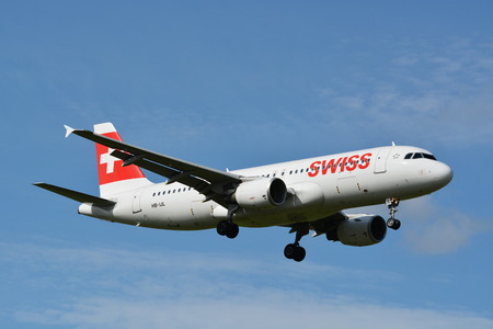 Swiss Airbus / A320-214 / HB-IJLのeditorial素材