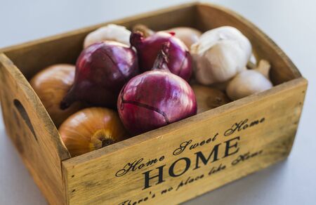 onion family red onion garlic close upの写真素材