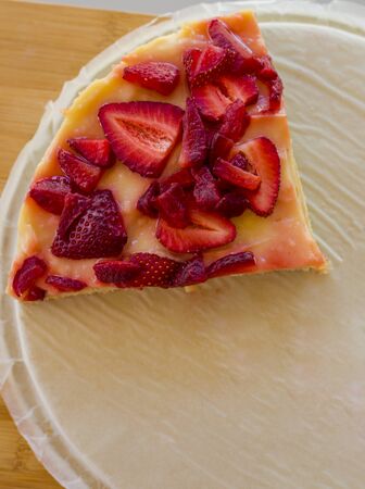 cake with lemon curd and fresh strawberryの写真素材