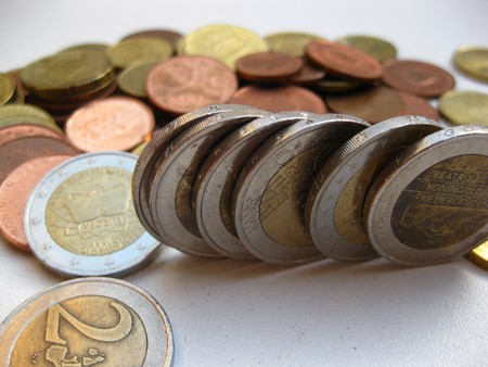 balancing euro coins