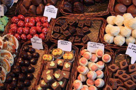 Choclates and pralines in all different sorts displayed on a Spanish marketのeditorial素材