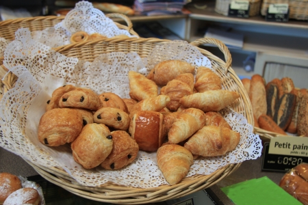 Typical French sorts of bread on a local market in the Provence, Franceのeditorial素材
