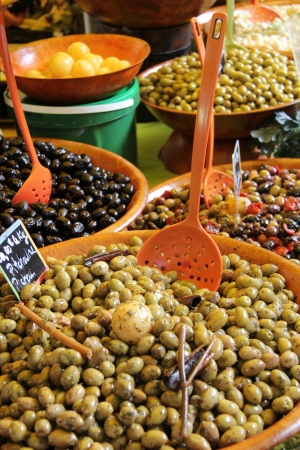 Assorted olives at a Provencal market in Franceのeditorial素材