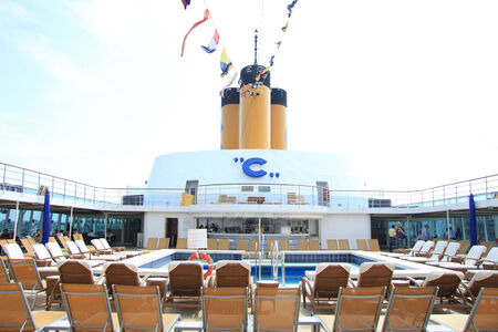 Amsterdam, the Netherlands, august 2nd 2014  Costa Neo Romantica swimming poolのeditorial素材