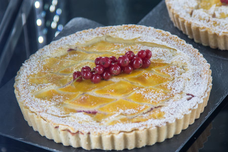 currant dessert pie